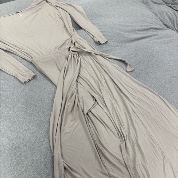 NWOT FREE PEOPLE Alyssa Long Sleeve Wrap Dress - Picture 7 of 12